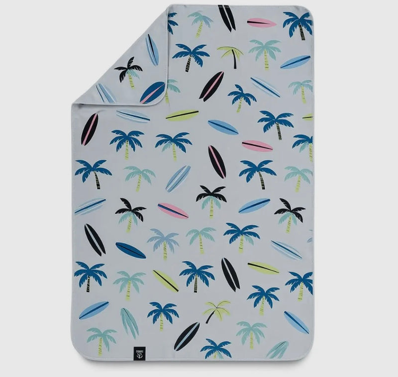 Kids Hooded UPF 50+ Sunscreen Towel