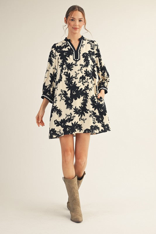 Lace Trim Detail Floral Shift Dress