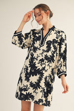 Lace Trim Detail Floral Shift Dress
