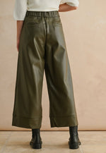 Chic Straight Leg Pants
